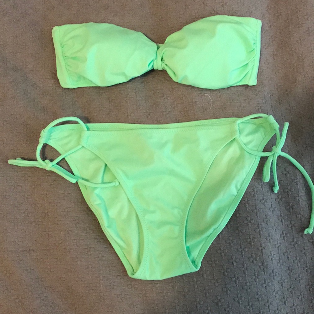 NWOT Victoria’s Secret Bikini